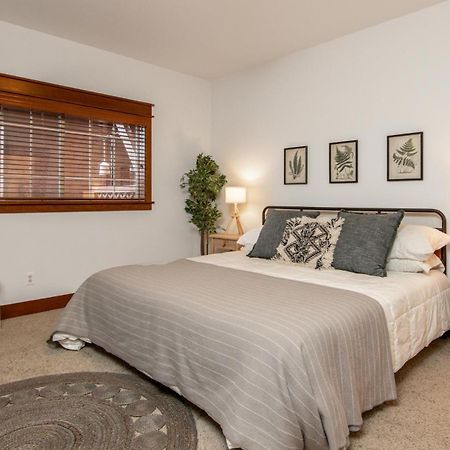 Modern Riverstone Condo With Grand Deck - Steps To Shops, Restaurants, Trails And River Coeur d'Alene Exteriör bild