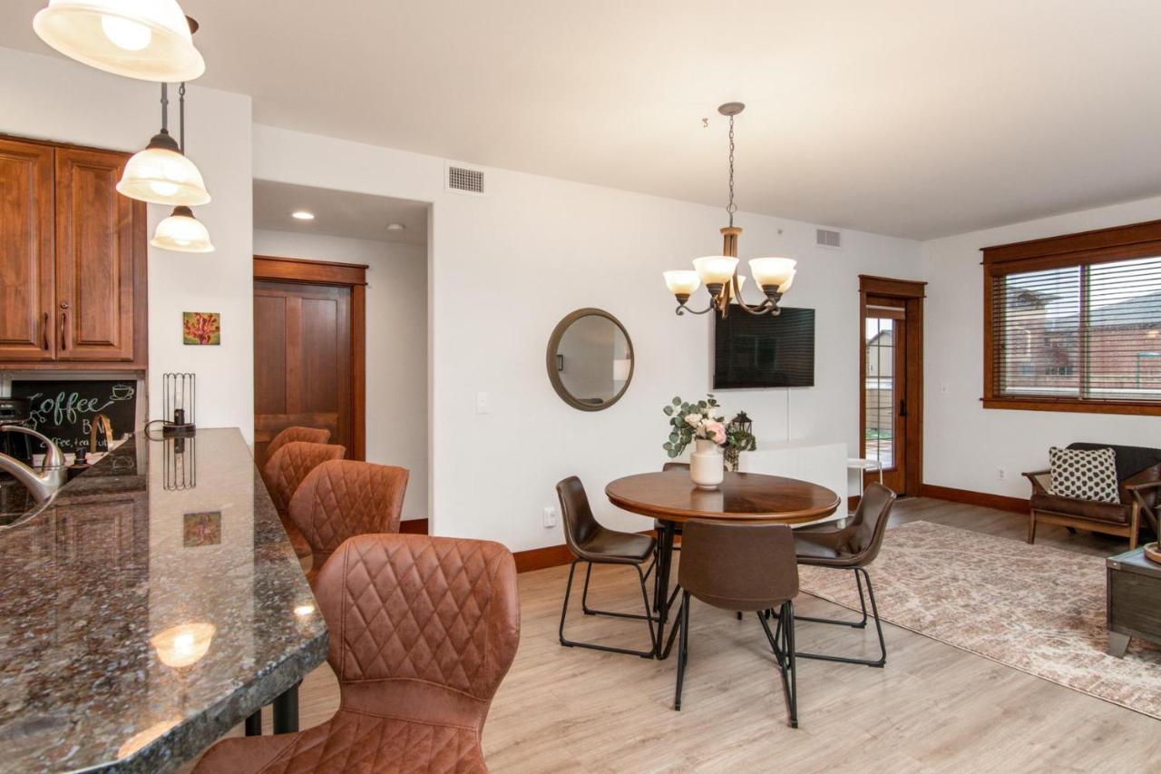 Modern Riverstone Condo With Grand Deck - Steps To Shops, Restaurants, Trails And River Coeur d'Alene Exteriör bild