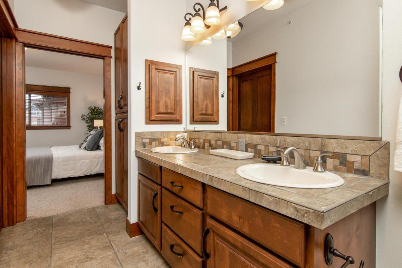 Modern Riverstone Condo With Grand Deck - Steps To Shops, Restaurants, Trails And River Coeur d'Alene Exteriör bild