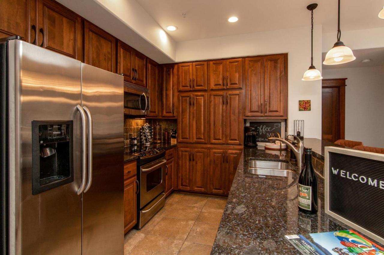 Modern Riverstone Condo With Grand Deck - Steps To Shops, Restaurants, Trails And River Coeur d'Alene Exteriör bild